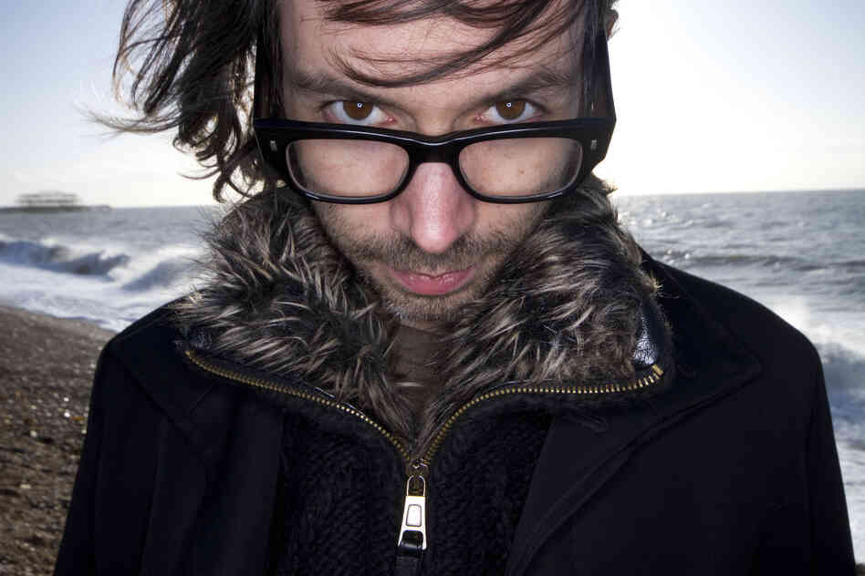 Pianist James Rhodes. Pianist James Rhodes.